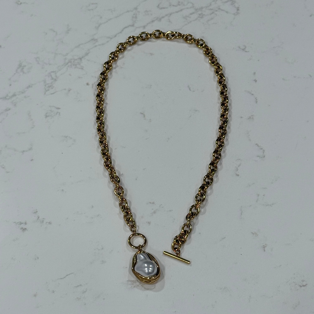 Pearl gem necklace